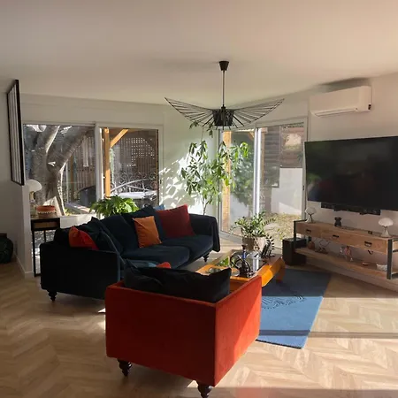 Holiday home Maison Avec Et Piscine 2