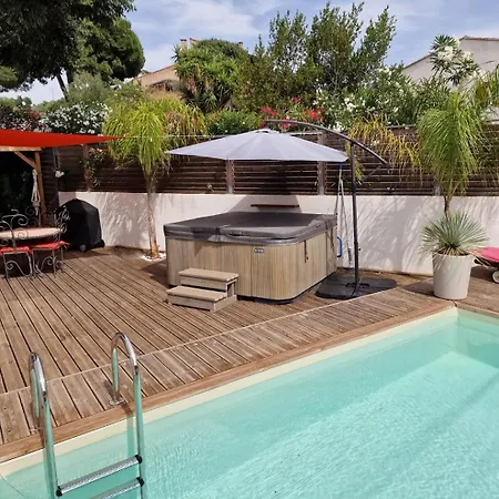 Maison Avec Et Piscine 2 *