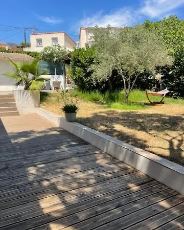 펜션 Maison Avec Et Piscine 2 *